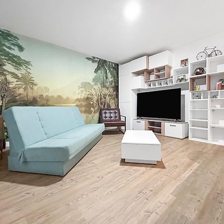 Balcon, Parking, Piscine Et Clim' A 2 Pas Du Port Santa Lucia Apartman Saint-Raphaël Kültér fotó