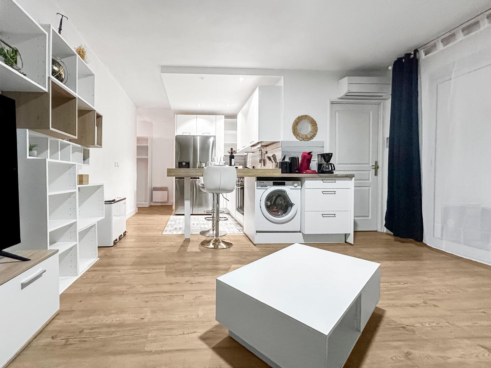 Balcon, Parking, Piscine Et Clim' A 2 Pas Du Port Santa Lucia Apartman Saint-Raphaël Kültér fotó